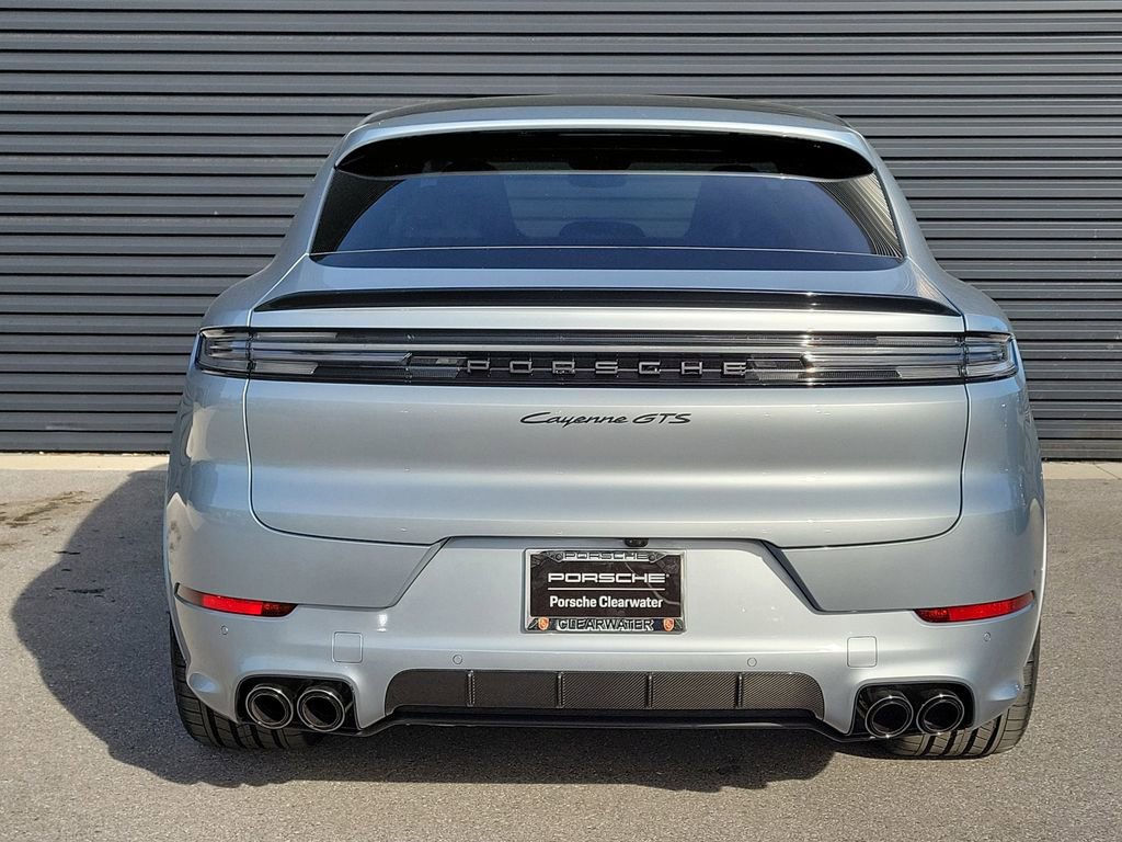 New 2026 Porsche Cayenne GTS image 4