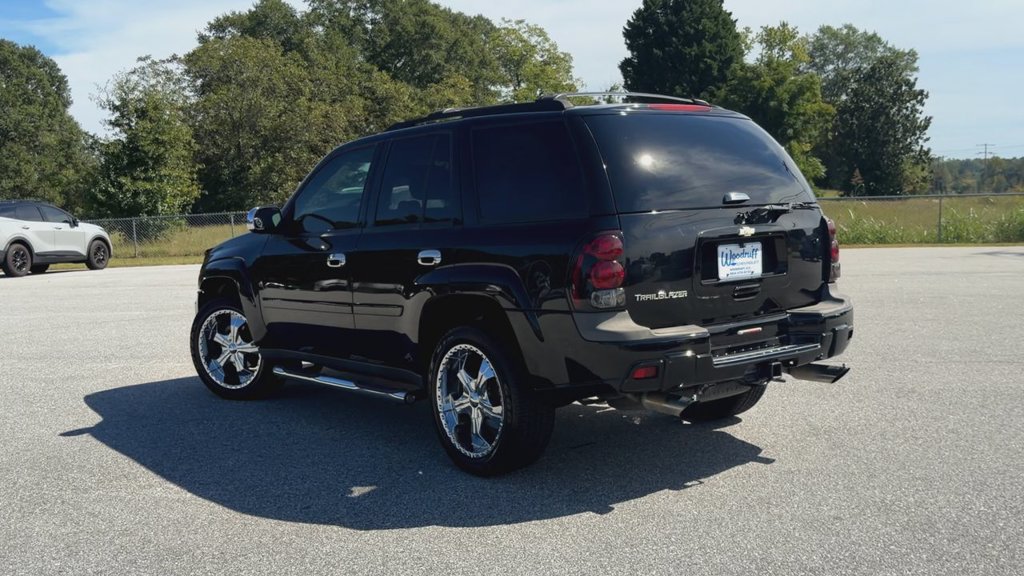 Used 2006 Chevrolet TrailBlazer LS w/ LS Preferred Equipment Group RWD image 2