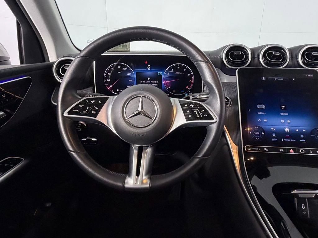 Used 2024 Mercedes-Benz GLC 300 image 11