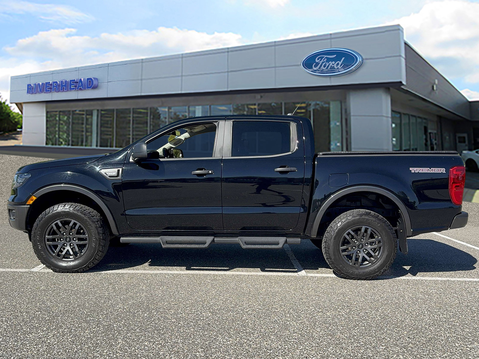 Certified 2023 Ford Ranger XLT w/ Tremor Off-Road Package image 3