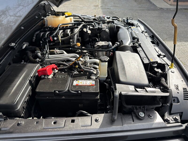 Used 2022 Jeep Gladiator Sport image 33