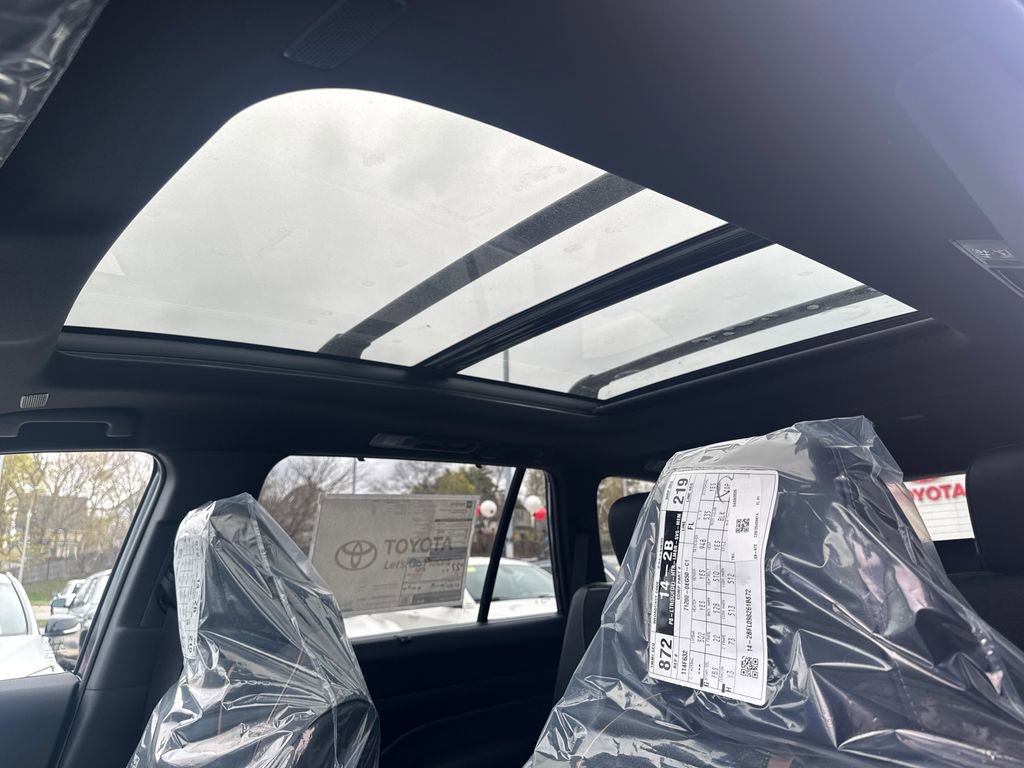 New 2026 Toyota Grand Highlander AWD Hybrid image 21