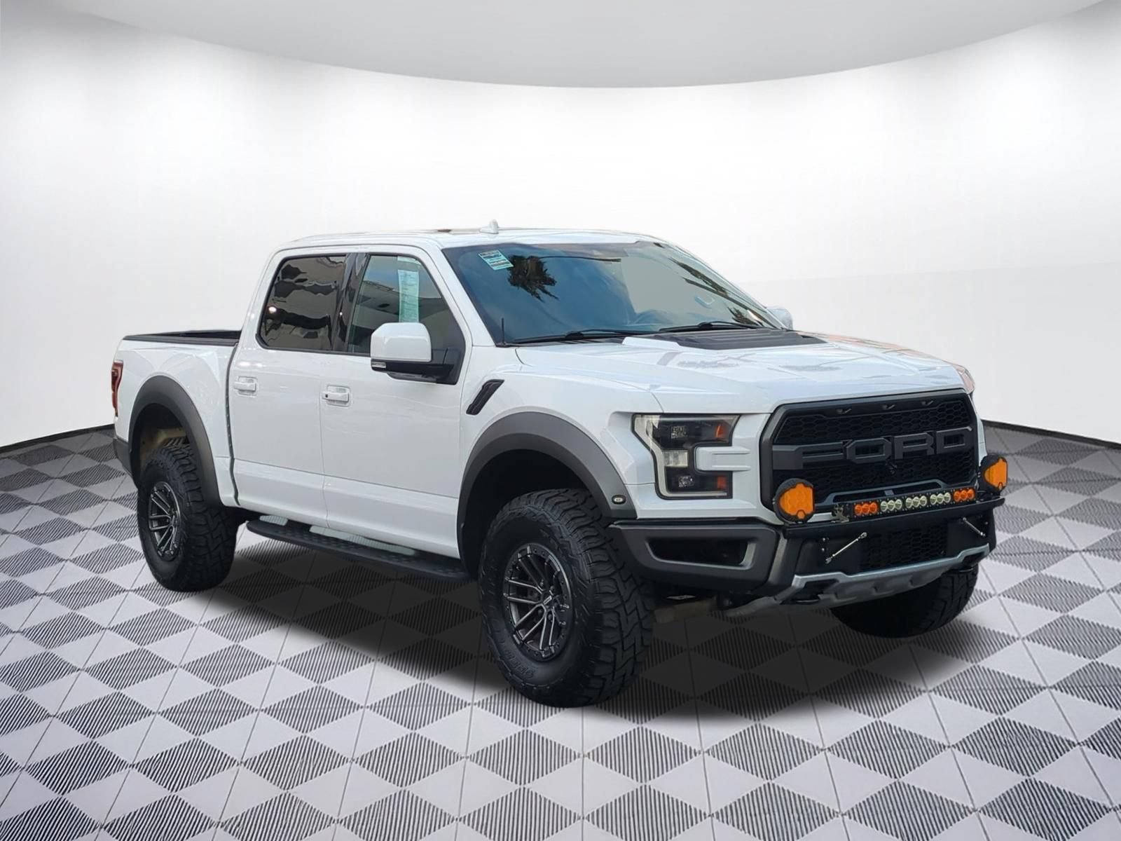 Used 2020 Ford F150 Raptor w/ Equipment Group 802A Luxury AWD/4WD image 7
