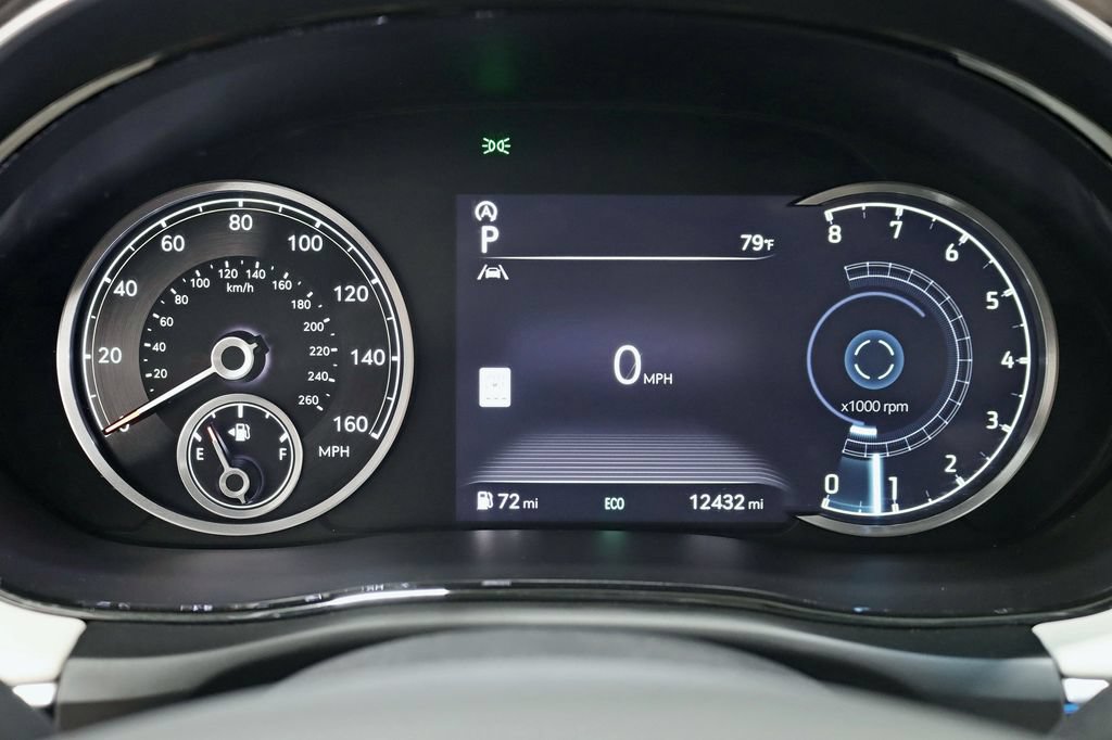 Used 2025 Genesis GV70 3.5T Sport w/ Sport Advanced Package AWD/4WD image 15