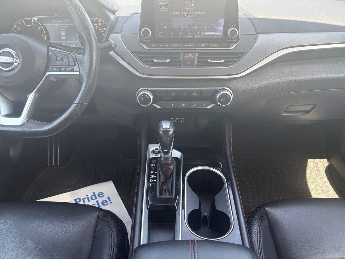 Used 2024 Nissan Altima 2.5 SR FWD image 11