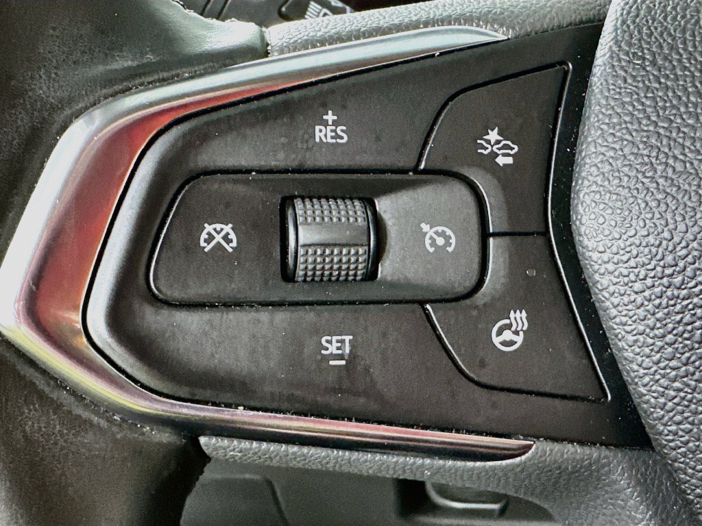 Used 2025 Chevrolet Trax ACTIV FWD image 20