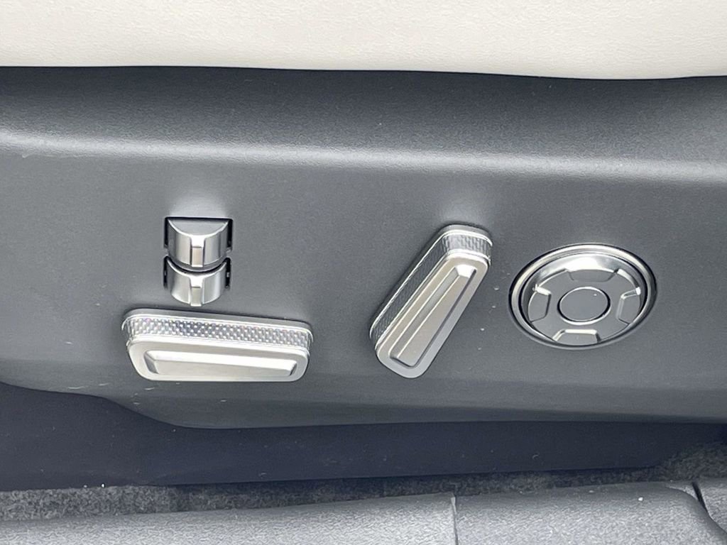 New 2026 Lincoln Nautilus Reserve image 14