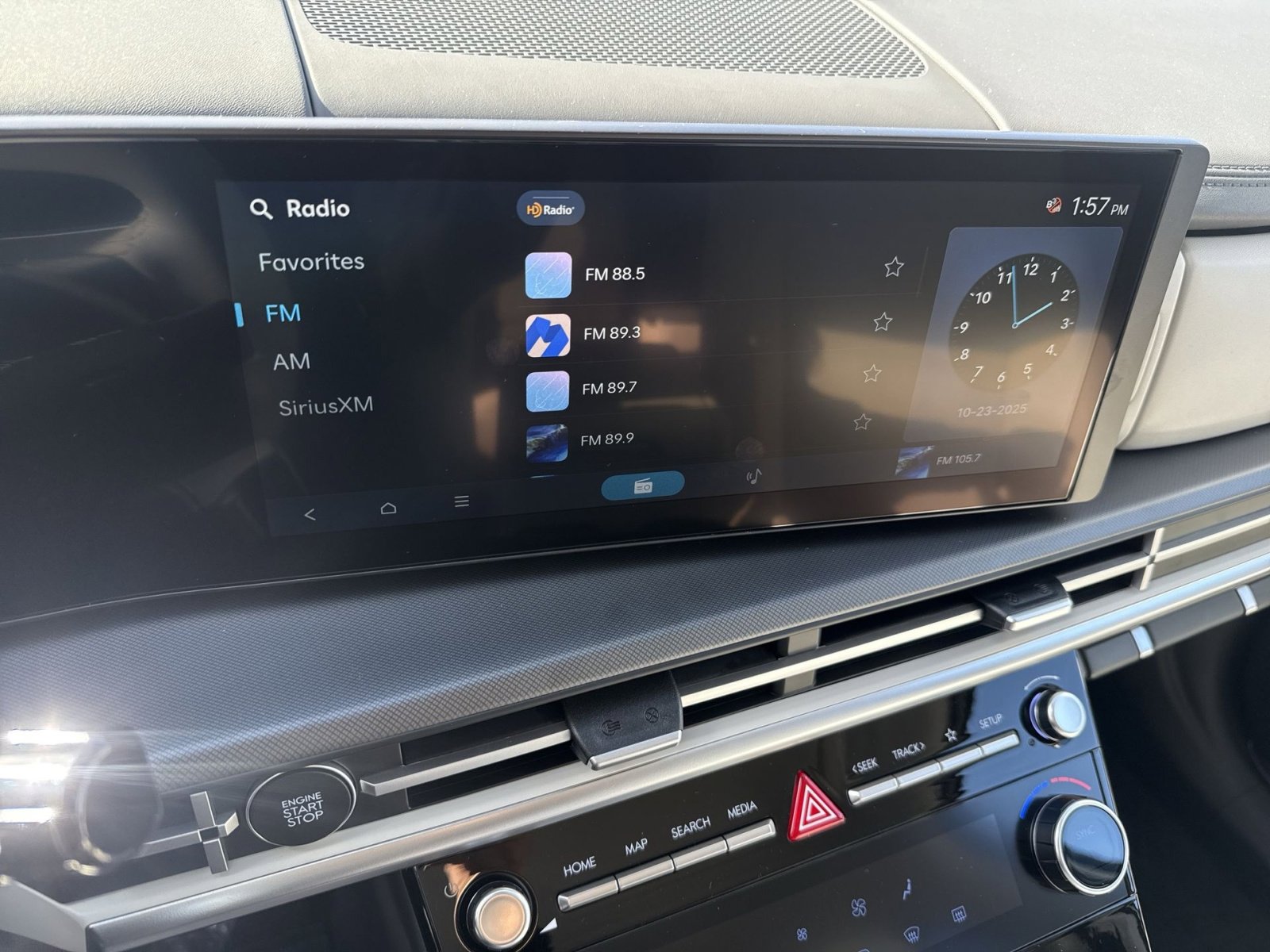 New 2026 Hyundai Santa Fe SE image 17