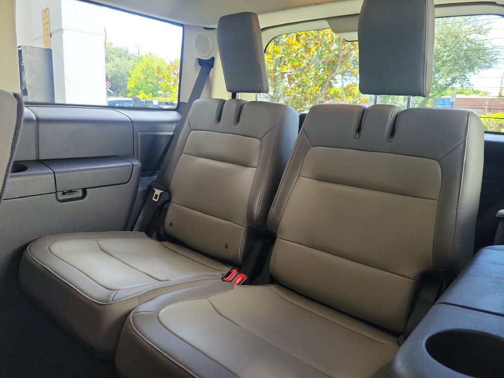 Used 2019 Ford Flex Limited w/ Equipment Group 301A FWD image 13