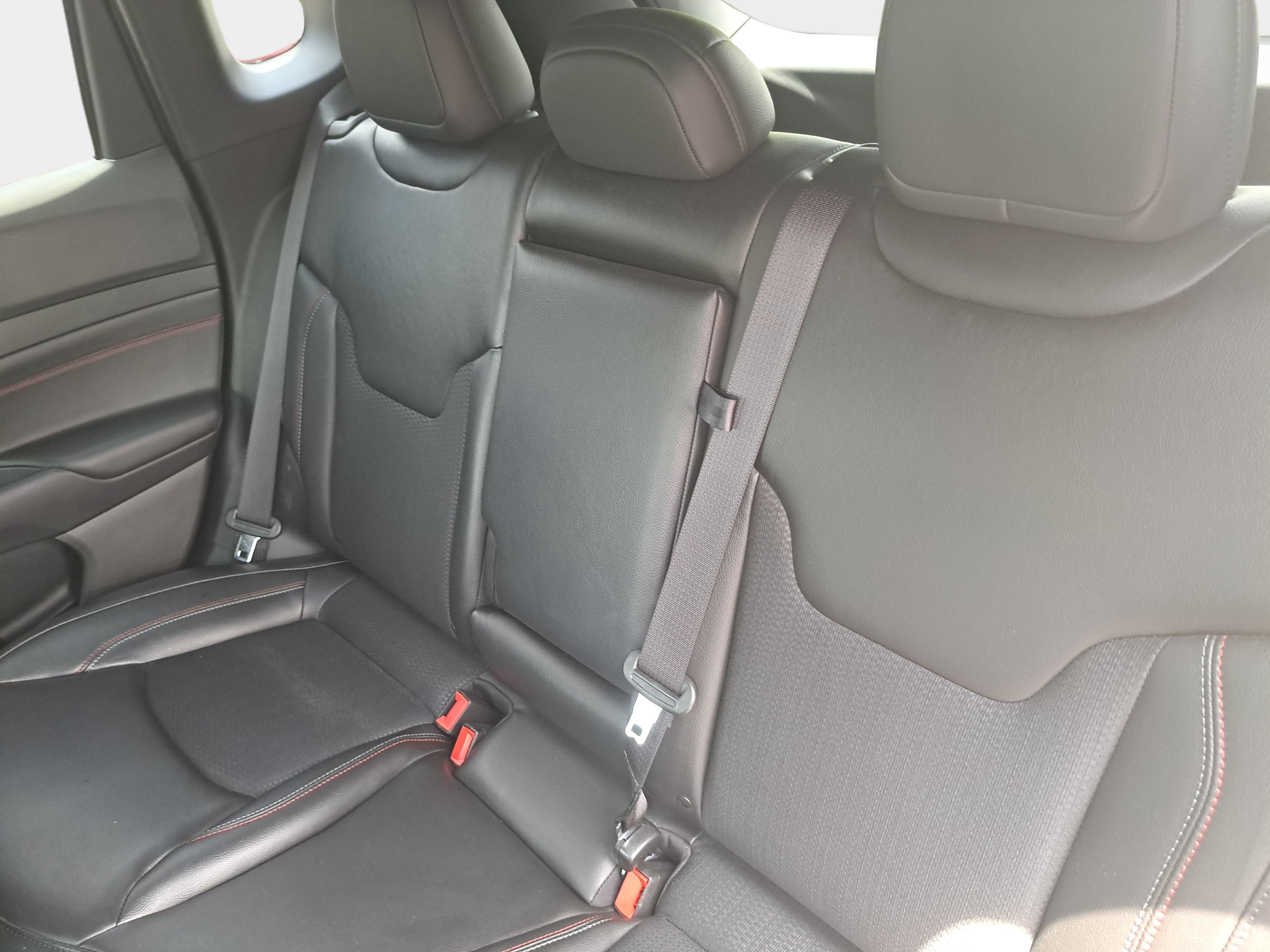 Used 2023 Jeep Compass Trailhawk AWD/4WD image 13