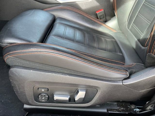 Used 2020 BMW 330i xDrive Sedan w/ Premium Package image 16