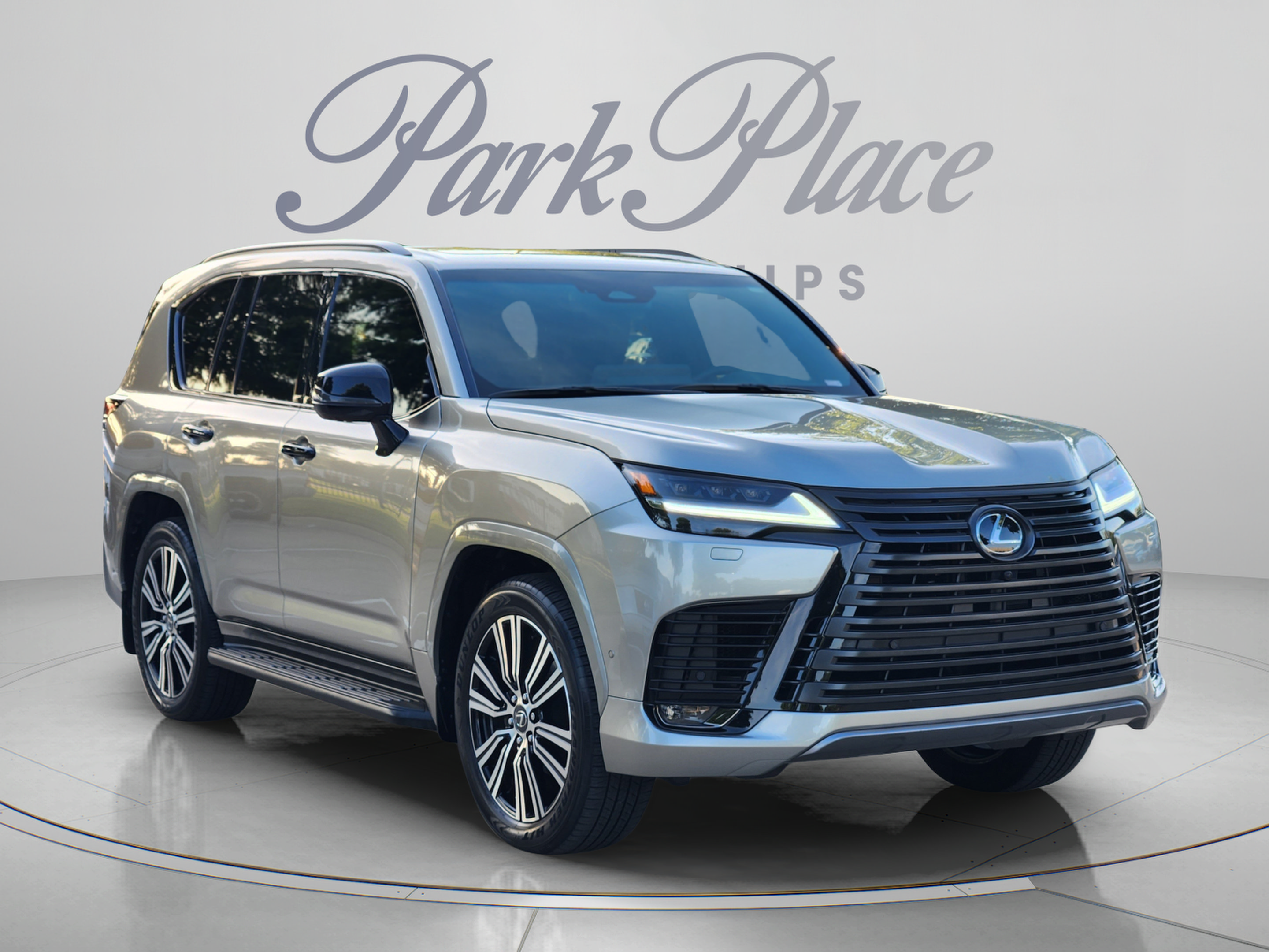 Certified 2025 Lexus LX 700h Luxury w/ Appearance Package AWD/4WD image 4