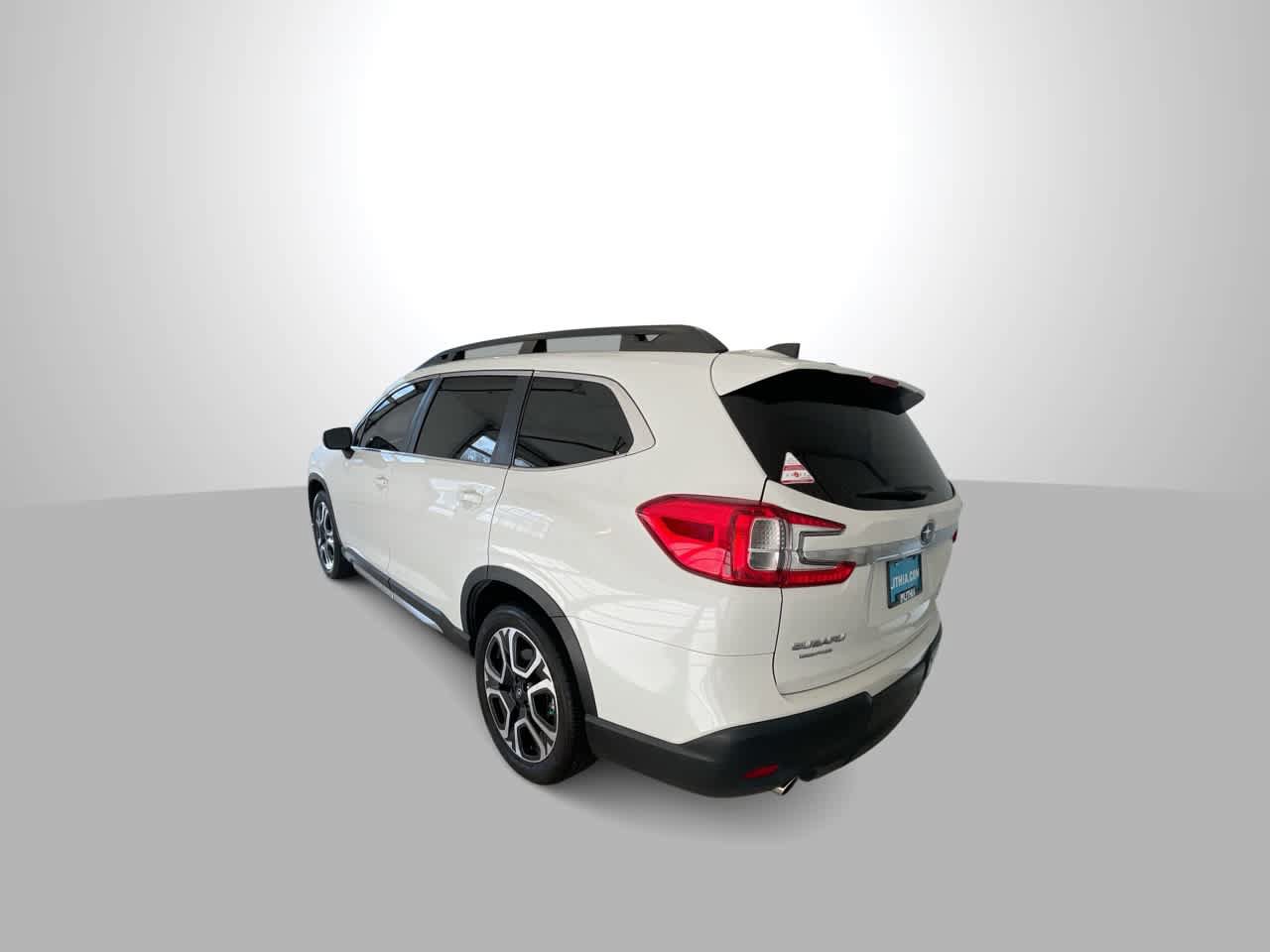 Used 2023 Subaru Ascent Limited AWD/4WD image 6