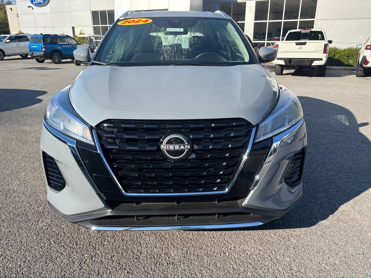 Used 2024 Nissan Kicks SV image 6