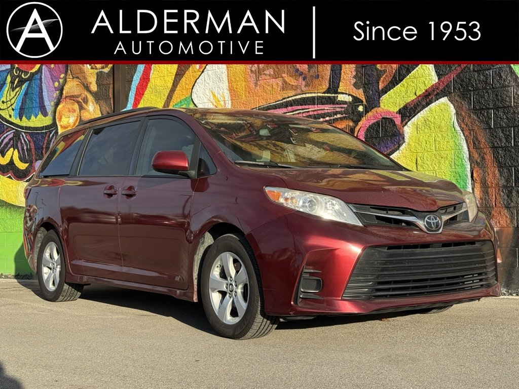 Used 2018 Toyota Sienna LE