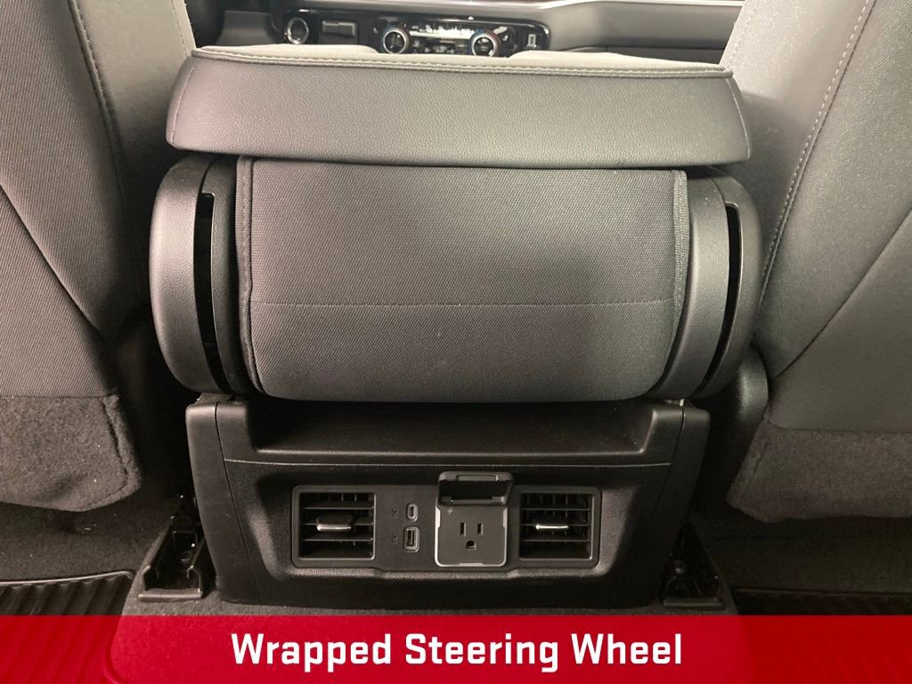 Used 2025 Chevrolet Silverado 1500 LT image 17