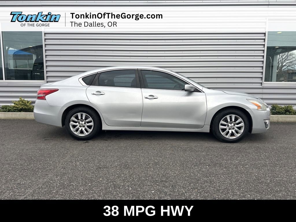 Used 2013 Nissan Altima 2.5 S image 2