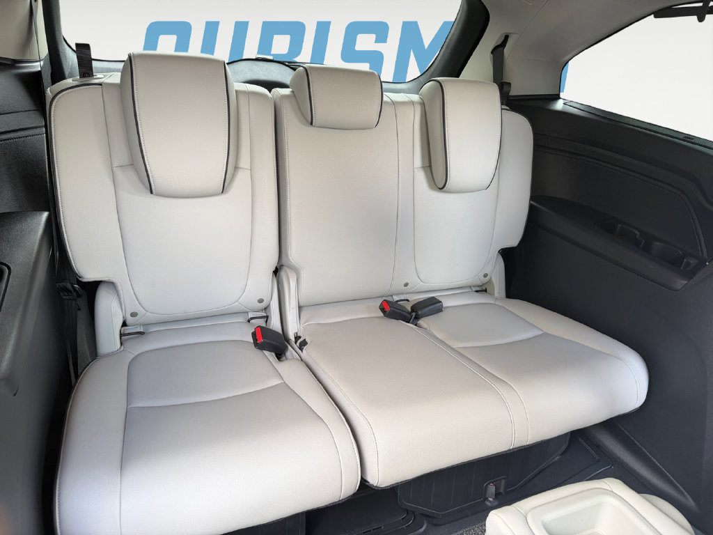 Used 2025 Honda Odyssey Touring image 16