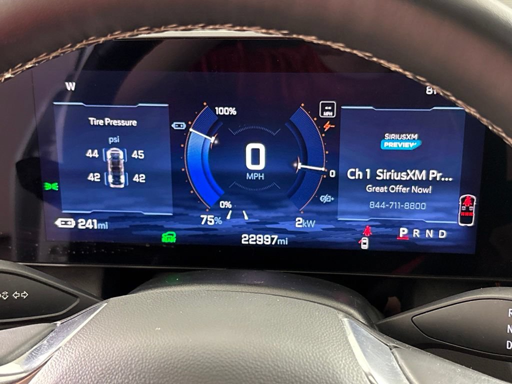 Used 2024 Chevrolet Equinox EV LT w/ LPO, Active Package FWD image 31