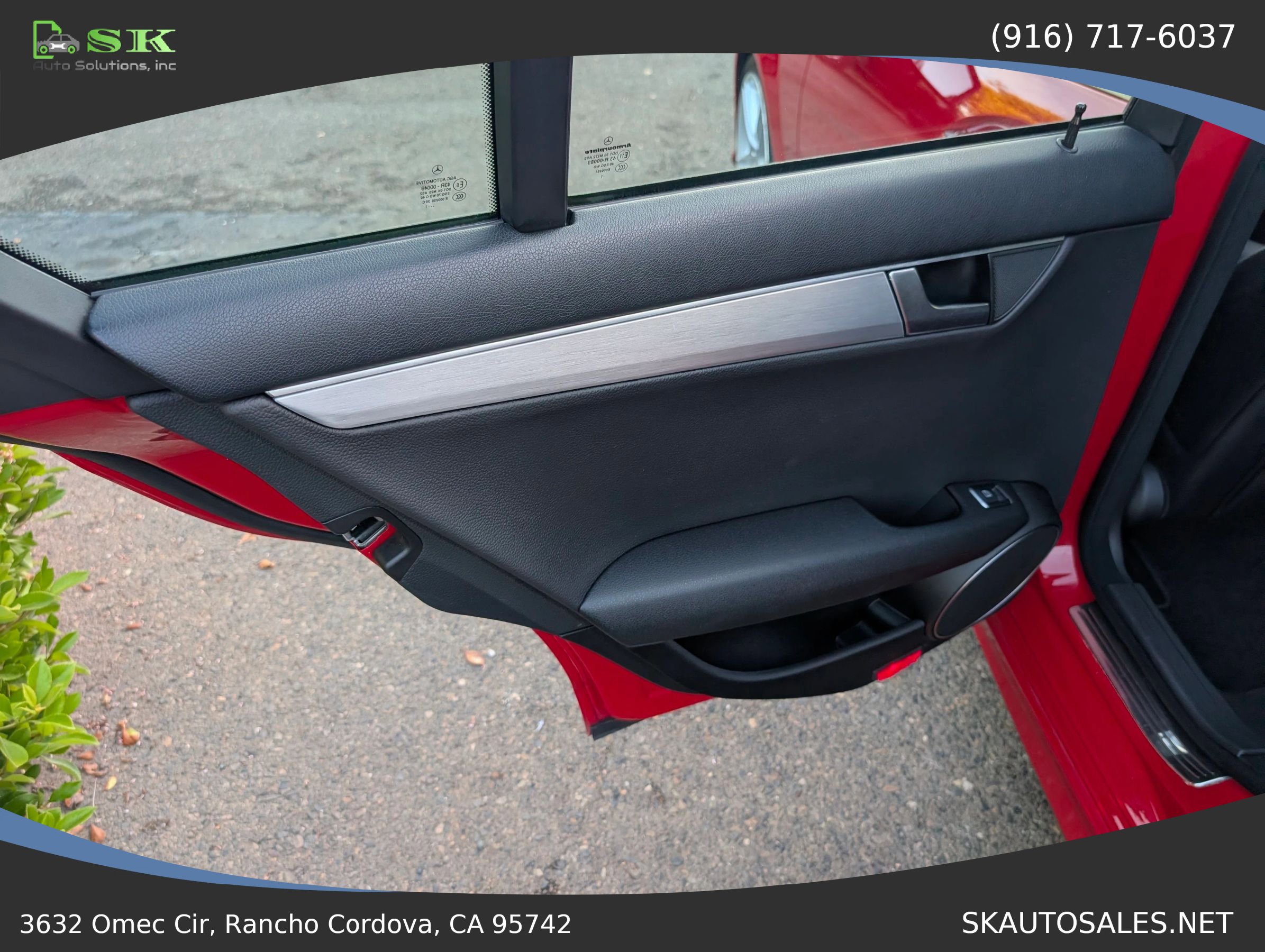 Used 2012 Mercedes-Benz C 300 4MATIC Sedan image 29