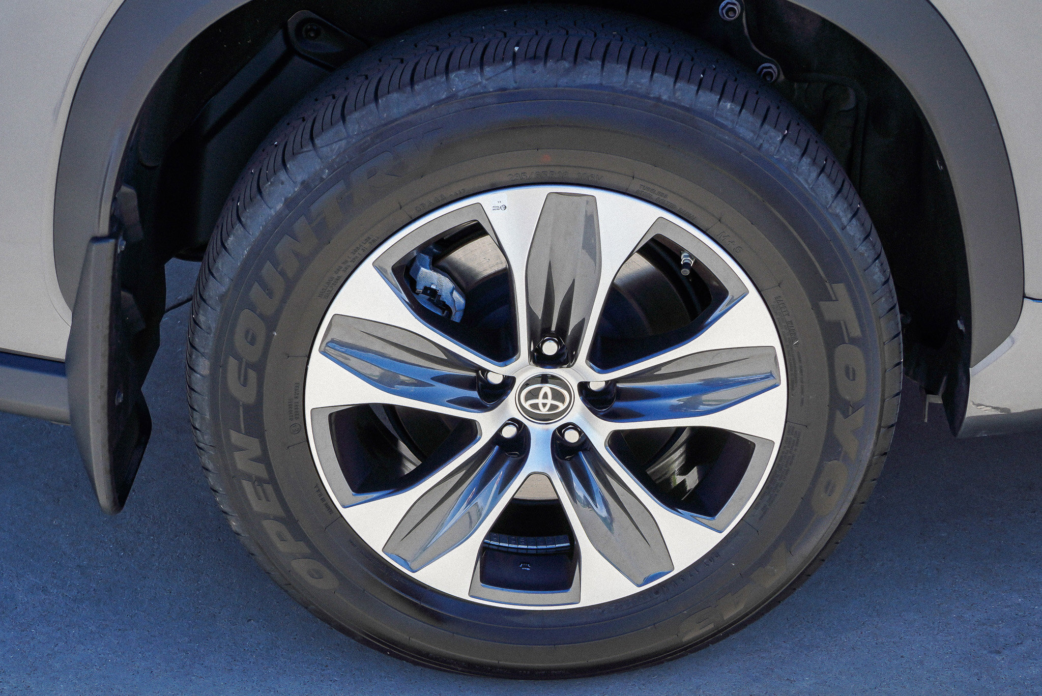 Certified 2025 Toyota Highlander XLE AWD/4WD image 11