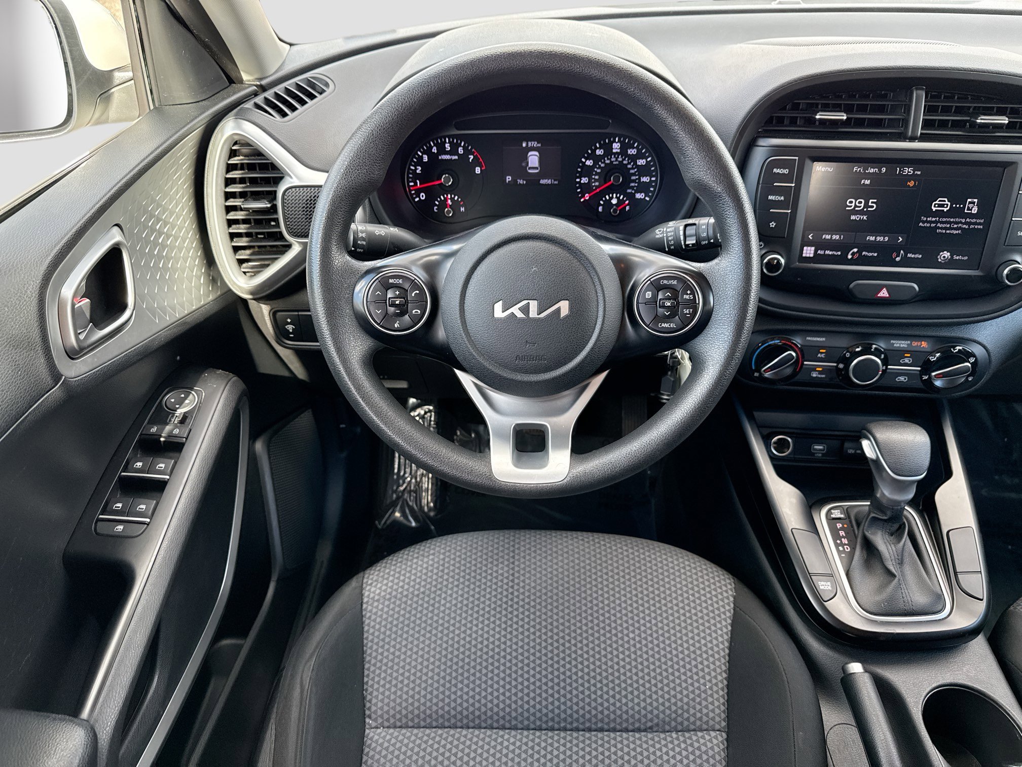 Used 2022 Kia Soul LX image 16