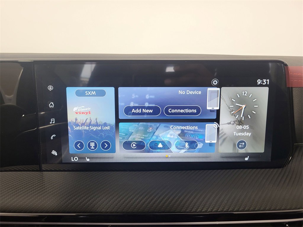 New 2025 Nissan Kicks SR w/ SR Premium Package image 13