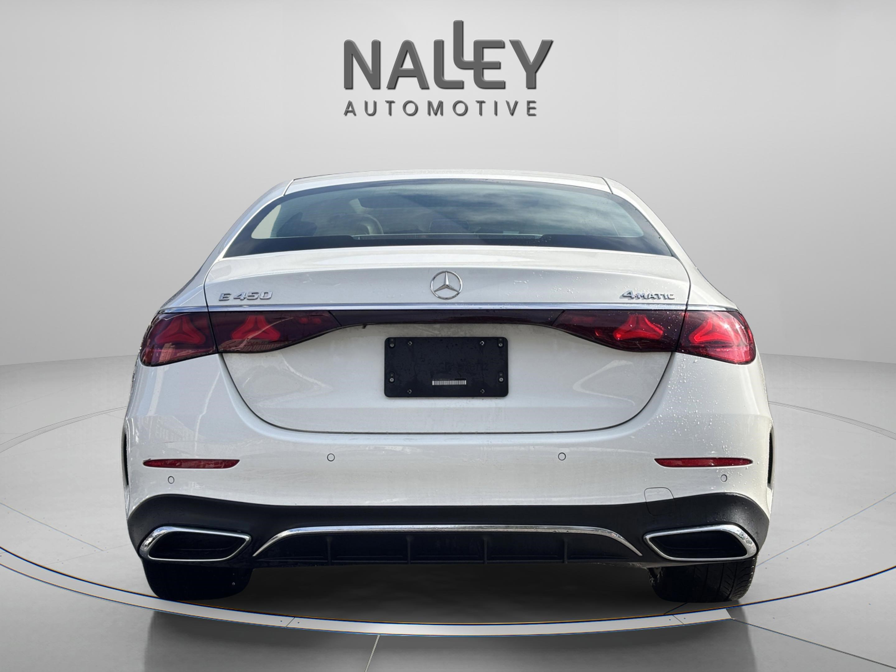 Used 2024 Mercedes-Benz E 450 4MATIC Sedan image 4