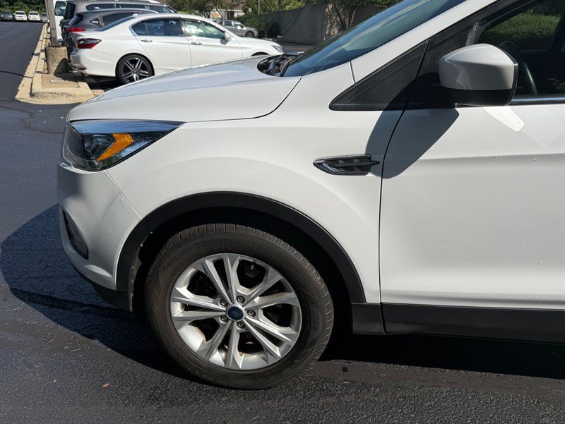 Used 2019 Ford Escape SEL AWD/4WD image 28