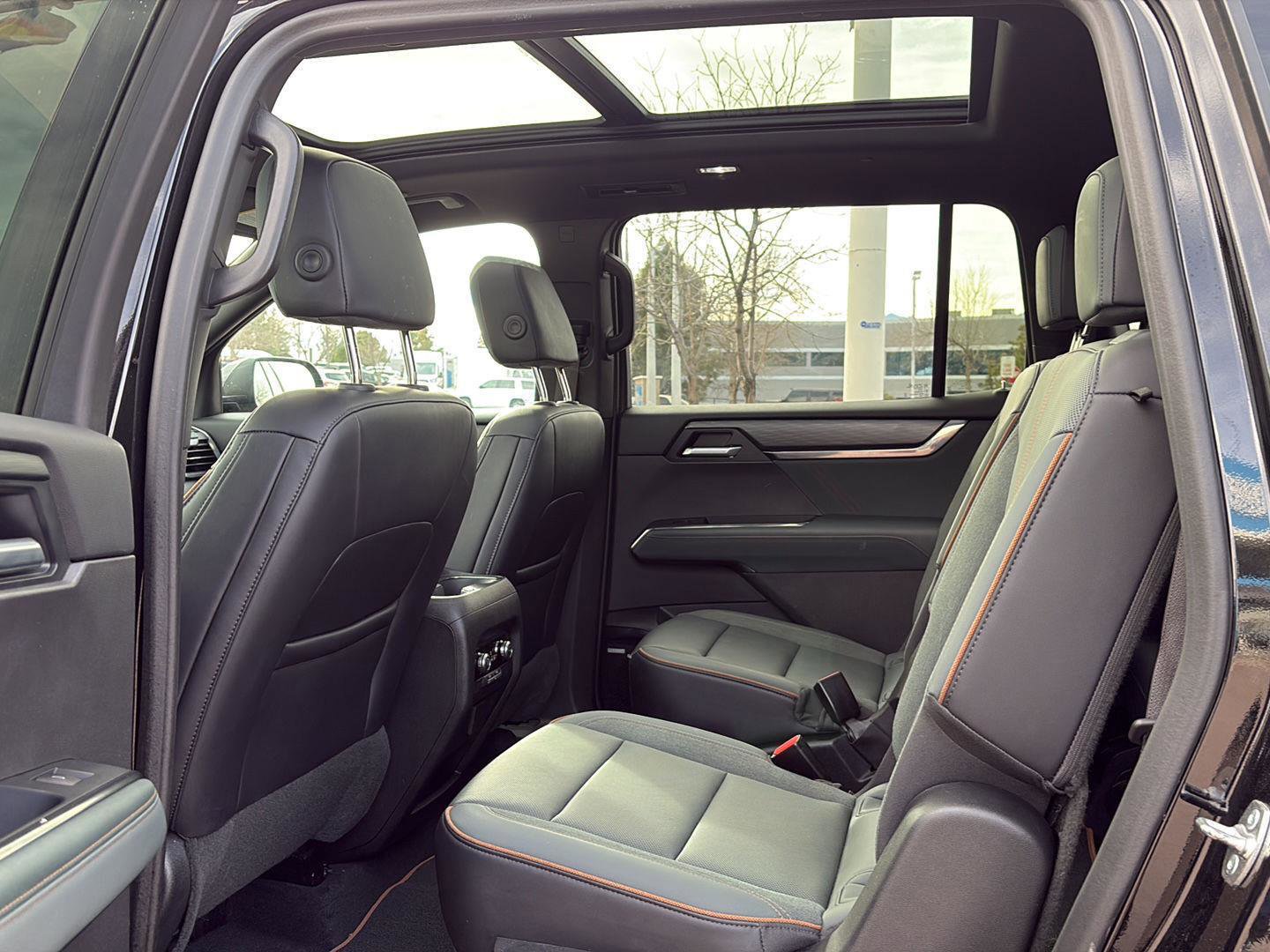 Used 2025 GMC Acadia AT4 w/ LPO, Floor Liner Package image 13