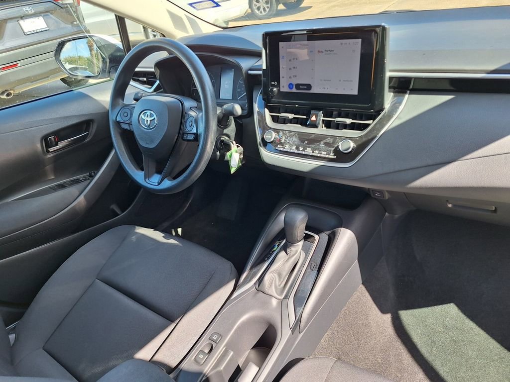 Used 2023 Toyota Corolla LE image 24