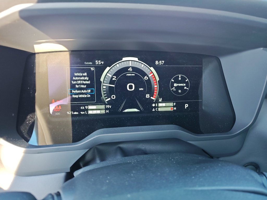 Used 2026 Toyota Tundra Platinum AWD/4WD image 13