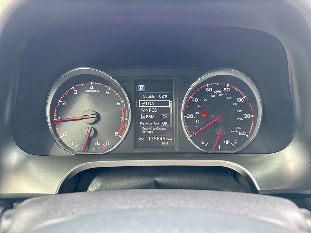 Used 2017 Toyota RAV4 SE w/ Advanced Technology Package image 12
