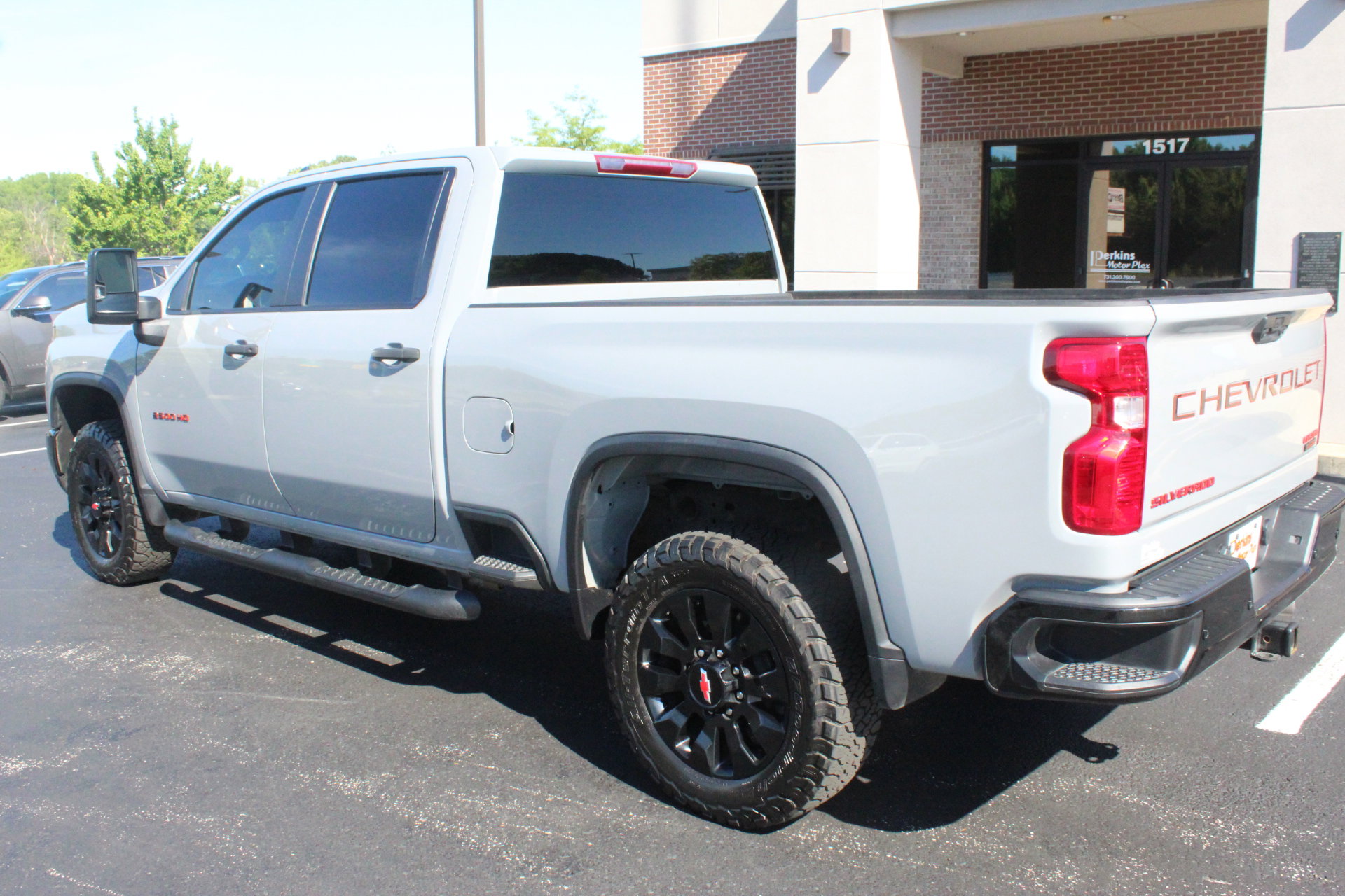 Used 2024 Chevrolet Silverado 2500 Custom w/ Custom Value Package AWD/4WD image 8