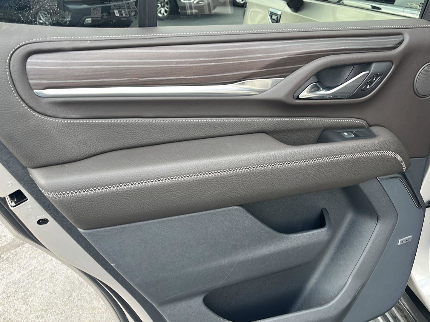 Used 2024 GMC Yukon Denali w/ Advanced Technology Package image 24