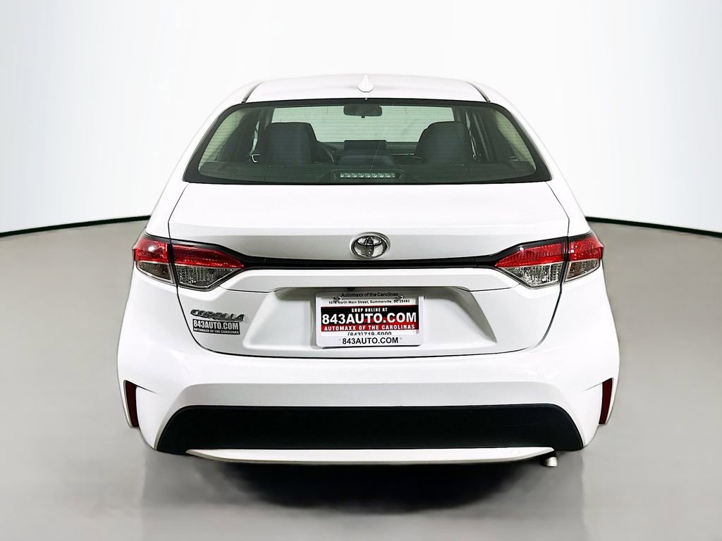 Used 2022 Toyota Corolla LE FWD image 6