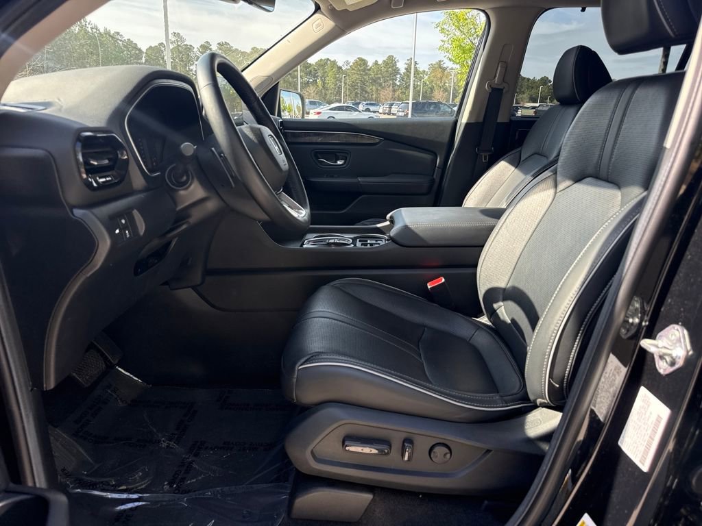 Used 2024 Honda Pilot Elite image 13