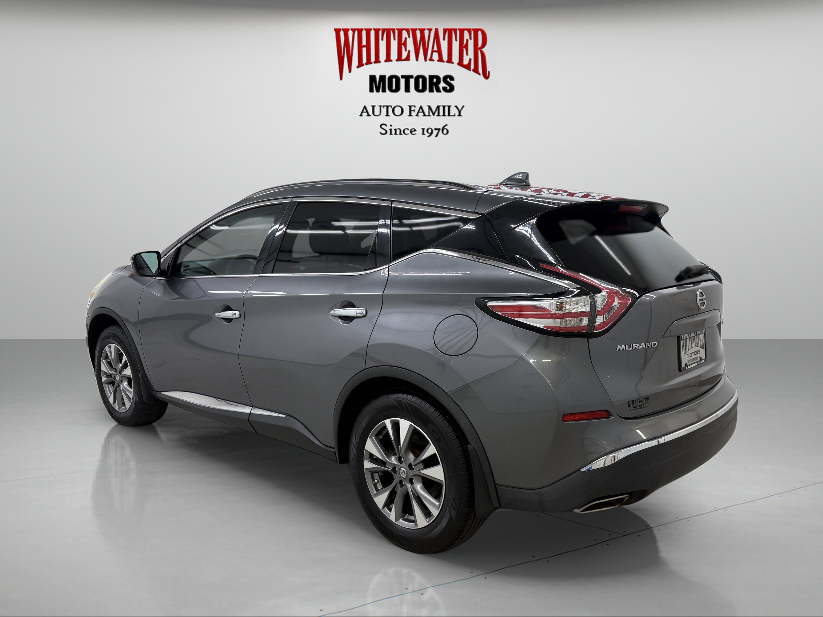 Used 2016 Nissan Murano SV w/ Premium Package AWD/4WD image 2