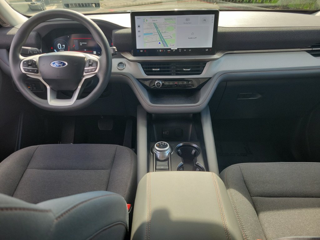 Used 2026 Ford Explorer Active RWD image 10