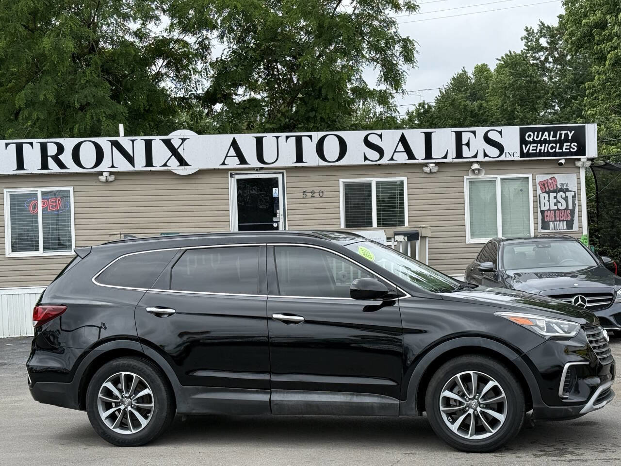Used 2017 Hyundai Santa Fe SE
