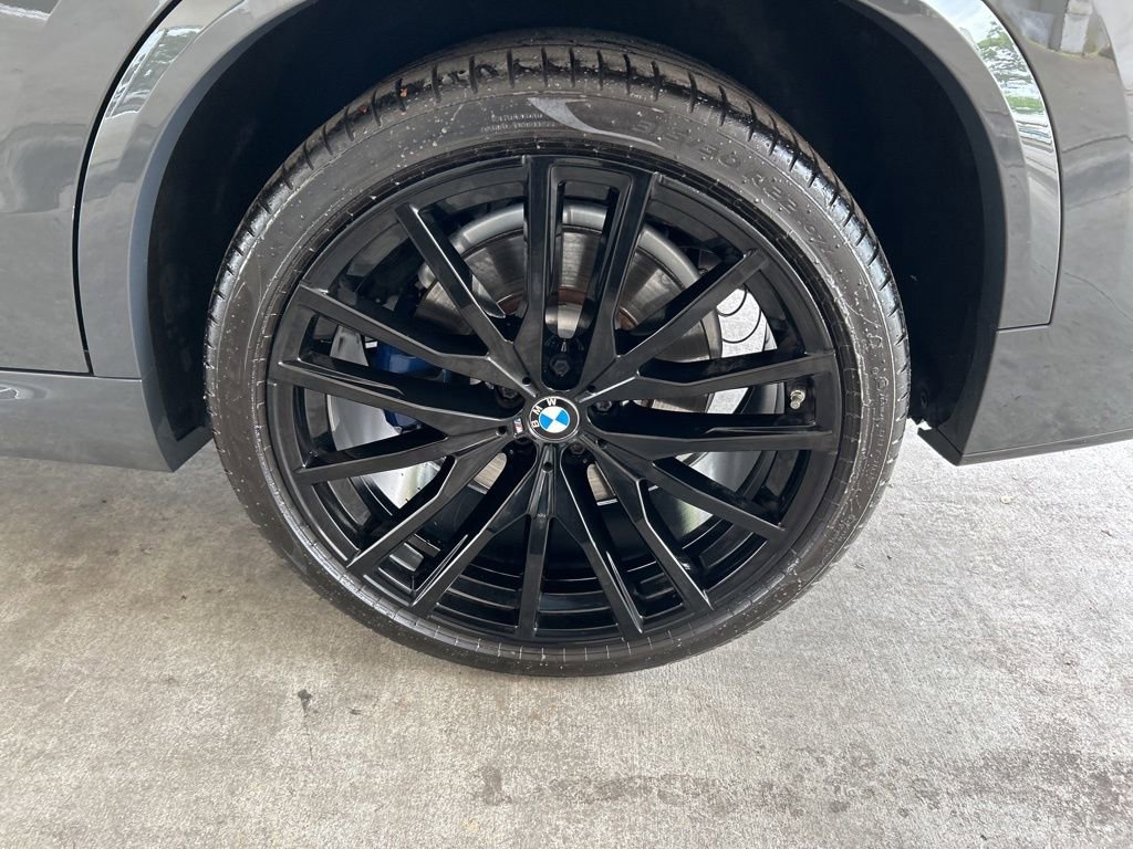 Used 2021 BMW X5 M50i w/ Executive Package image 19