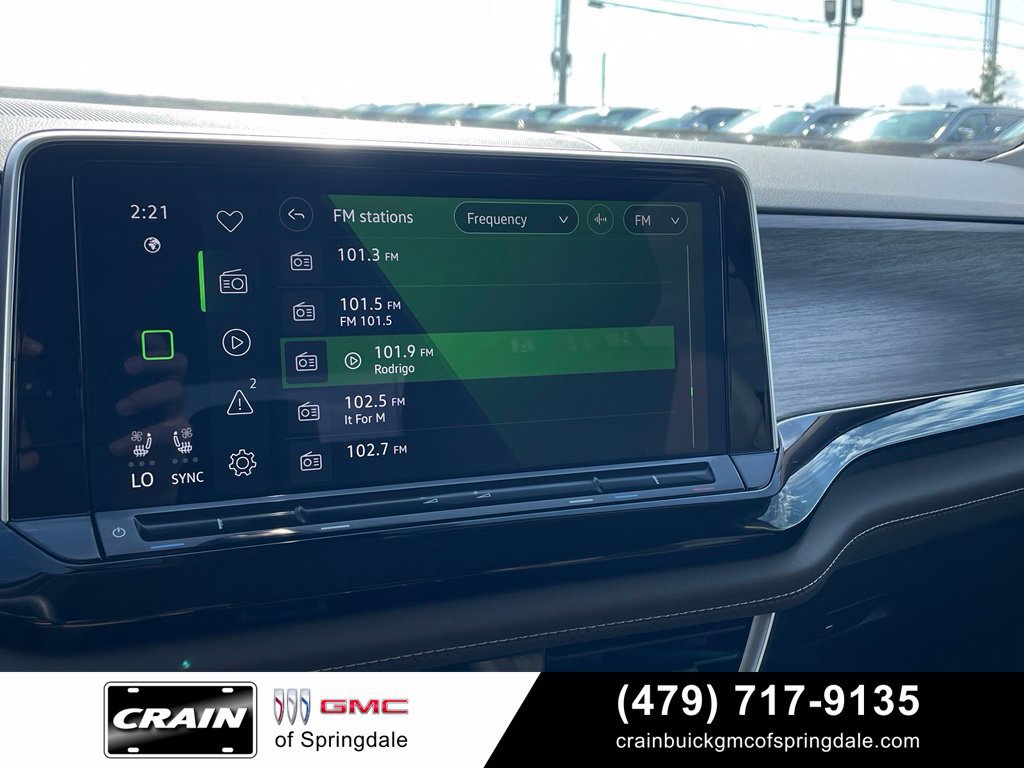 Used 2024 Volkswagen Atlas SEL AWD/4WD image 16