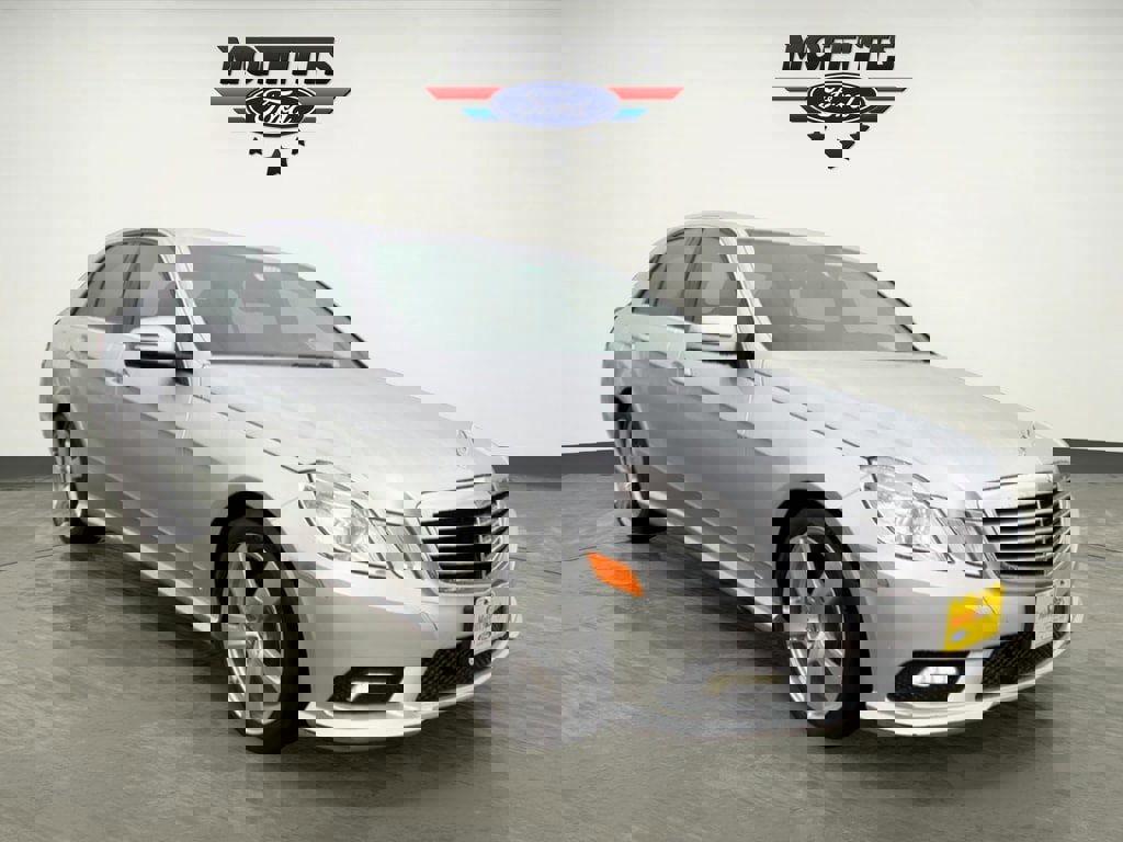 Used 2011 Mercedes-Benz E 350 4MATIC Sedan image 7