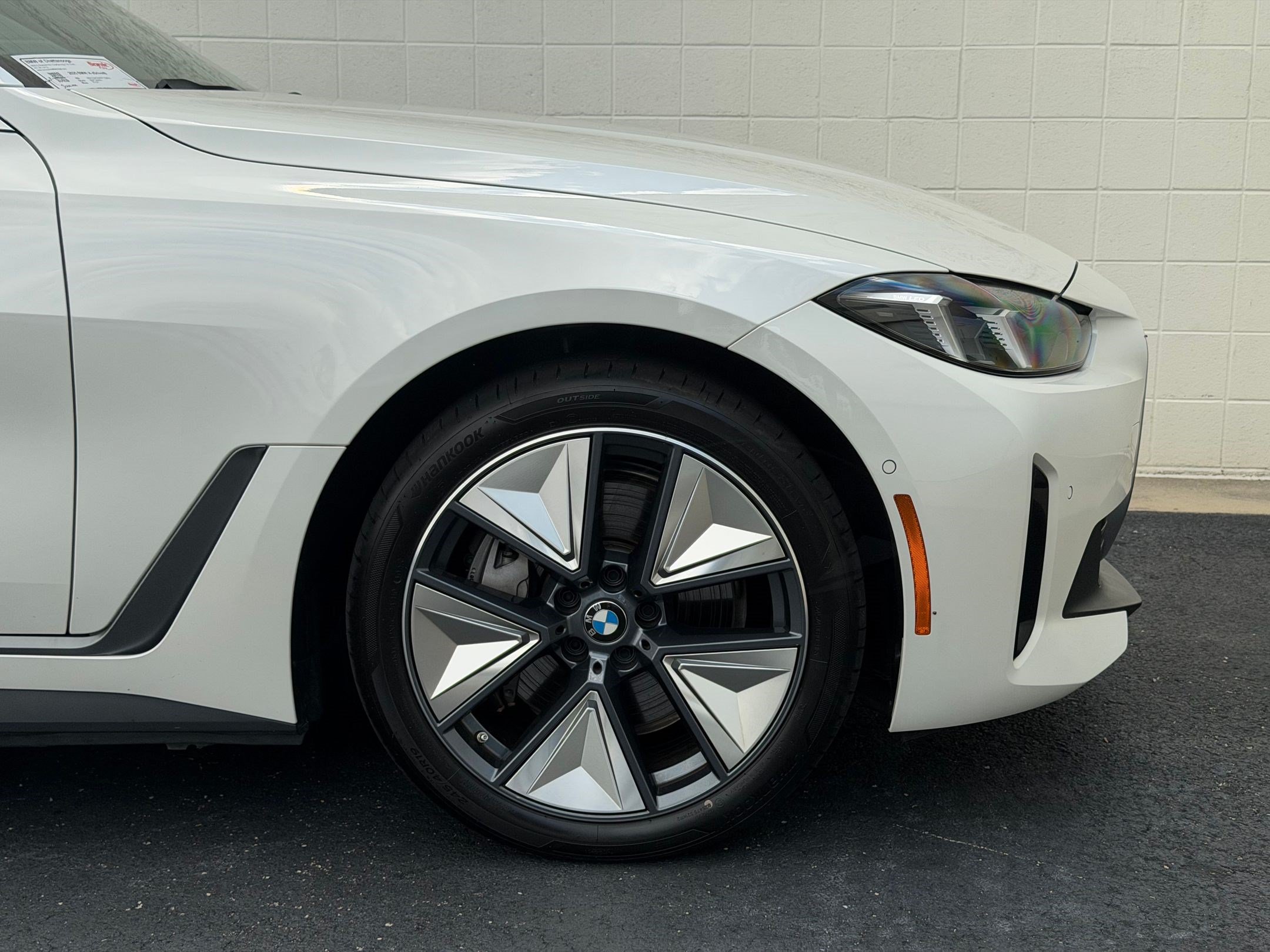 Certified 2025 BMW i4 eDrive40 w/ Premium Package RWD image 11