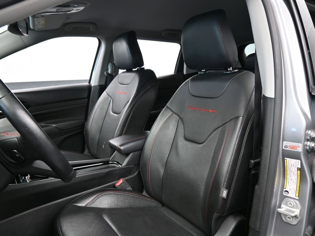 Used 2022 Jeep Compass Trailhawk w/ Trailhawk Elite Group image 10