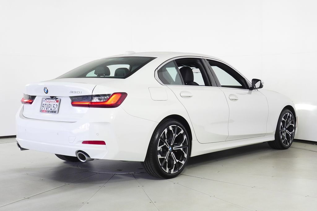 Used 2025 BMW 330i Sedan w/ Convenience Package RWD image 7