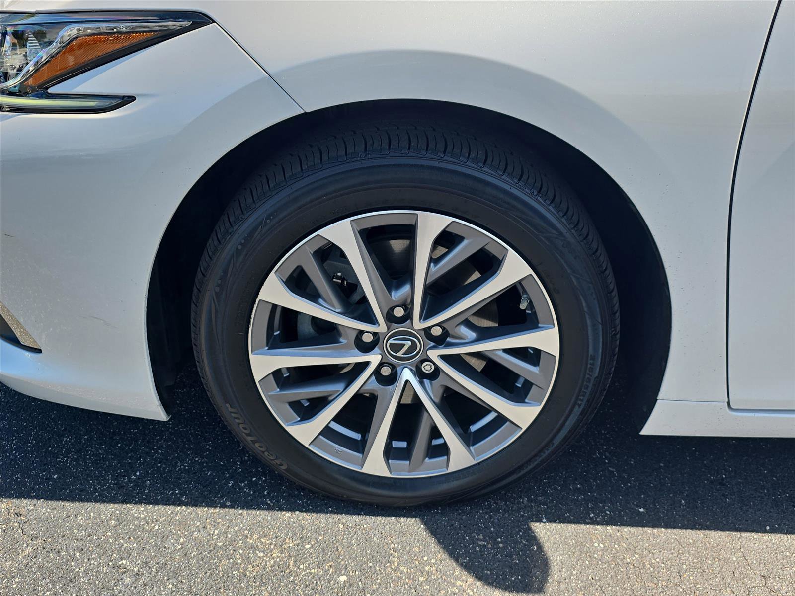 Used 2022 Lexus ES 350 w/ Accessory Package 2 FWD image 7