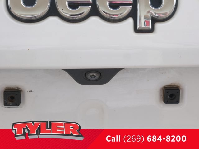 Certified 2023 Jeep Compass Latitude AWD/4WD image 16