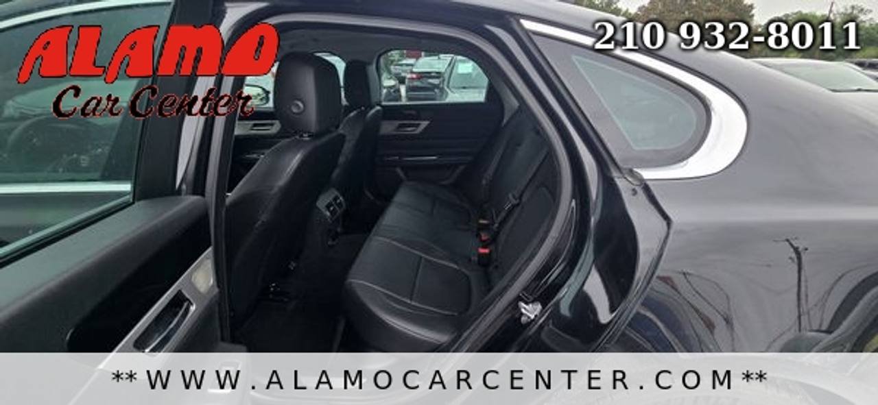 Used 2017 Jaguar XF Premium RWD image 24