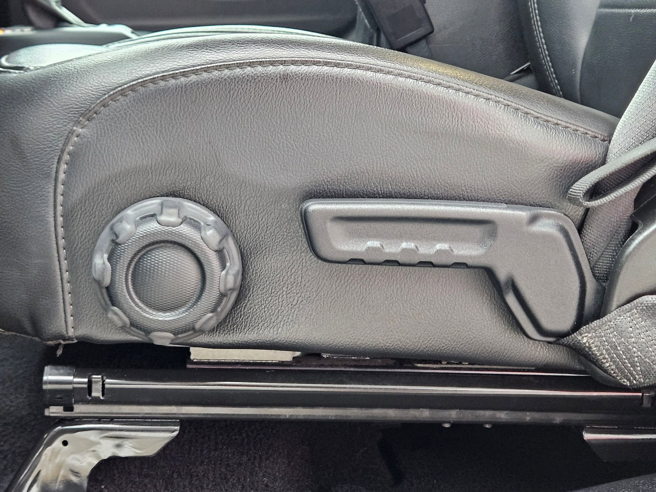 Used 2021 Jeep Wrangler Unlimited Sahara image 21